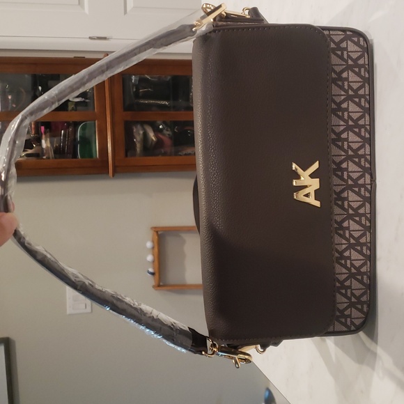 Anne Klein NWOT Brown and Gold Handbag Crossbody Size Small - Picture 1 of 10